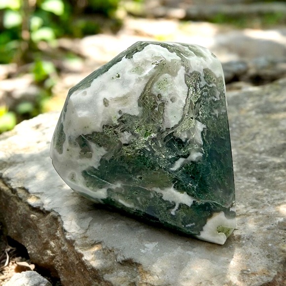 Moss Agate Diamond - Picture 4 of 6